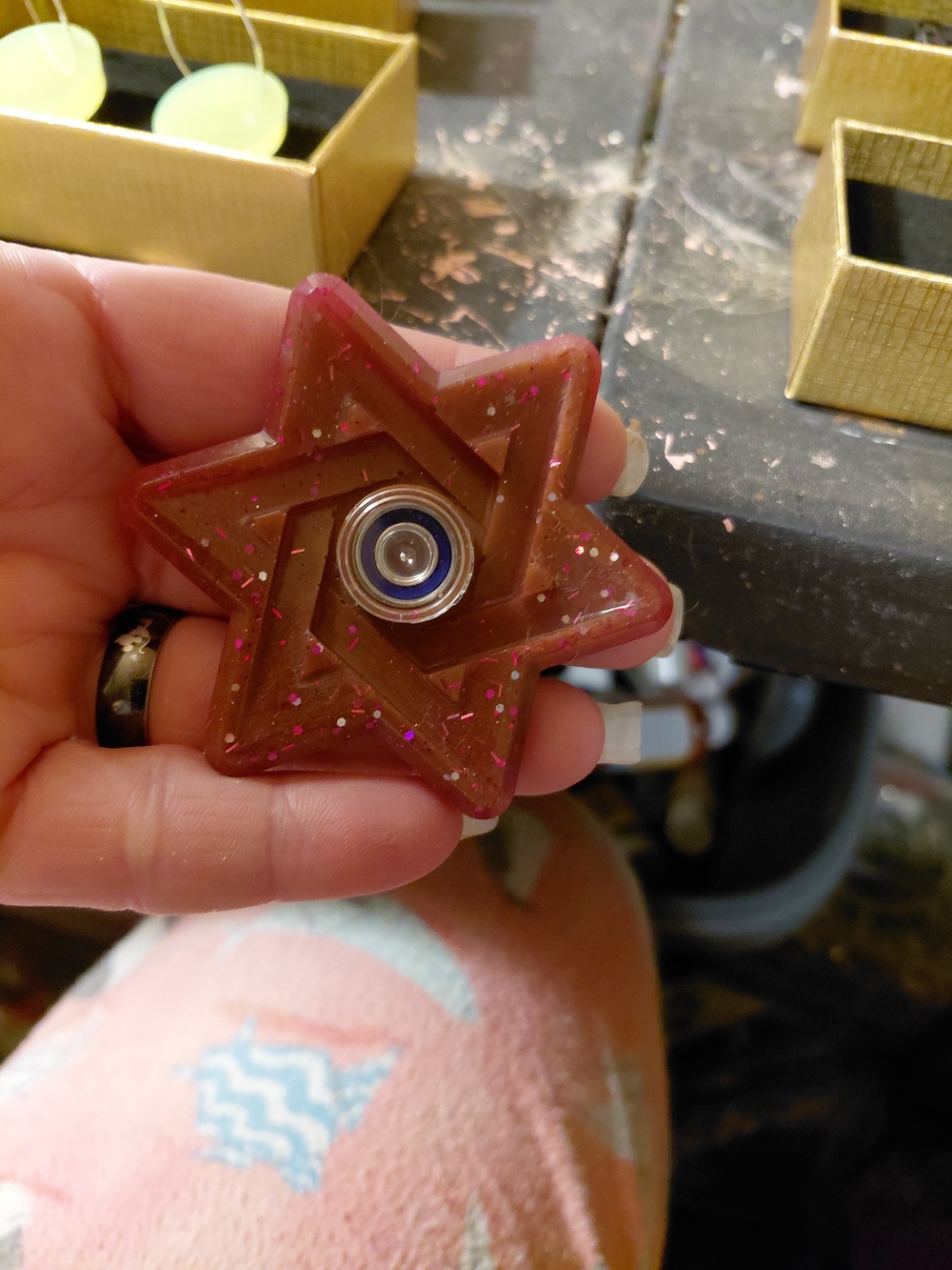 Star-Shaped Spinning Toy - Pink Glitter